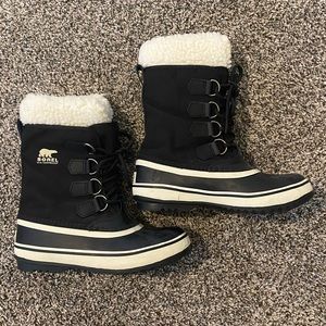 Sorel Winter Carnival Boots Size 6.5
